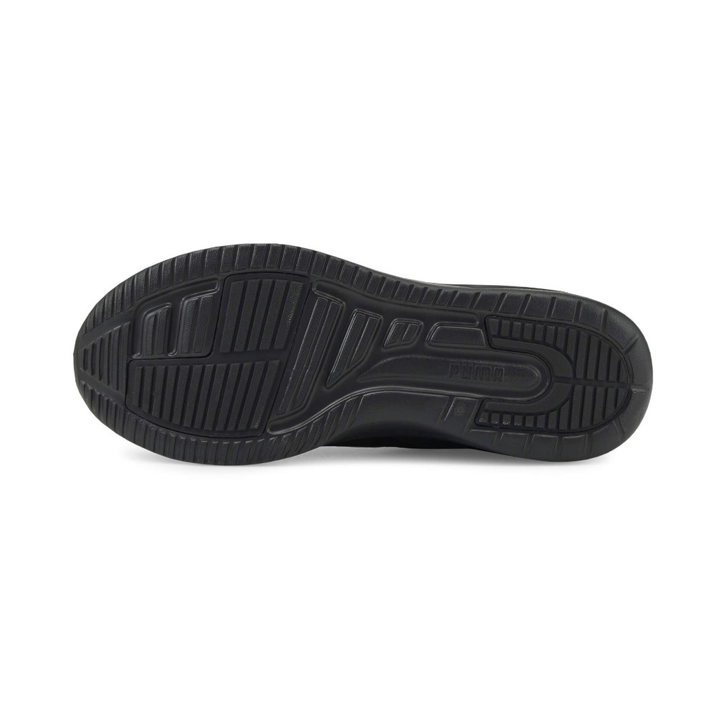Кросівки PUMA RESOLVE SMOOTH 37621901