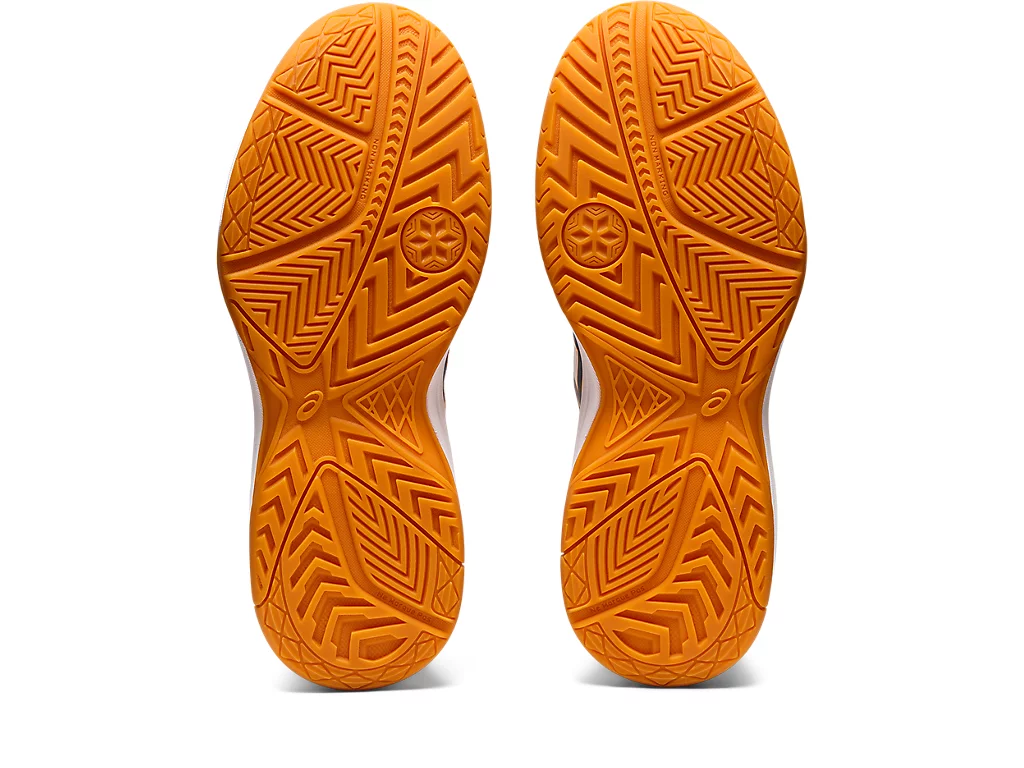 Кросівки дитячі Asics UPCOURT 5 GS 1074A039-100