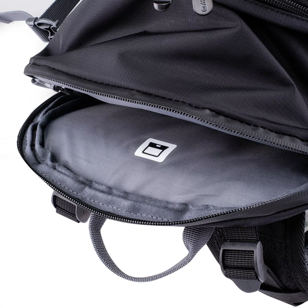 Рюкзак HI-TEC BEEPACK-BLACK/SALSA Чорний, червоний