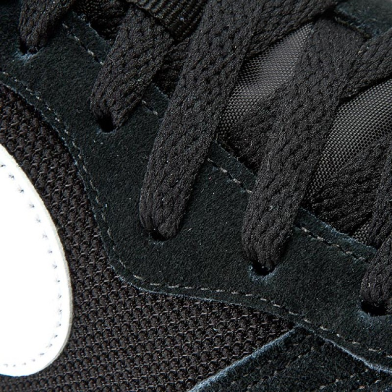 Кросівки бігові NIKE MD RUNNER 2 749794-010