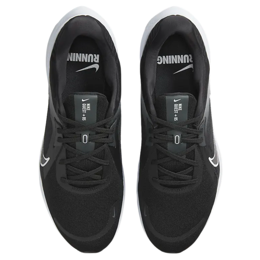 Чоловічі бігові кросівки NIKE QUEST 5 DD0204-001