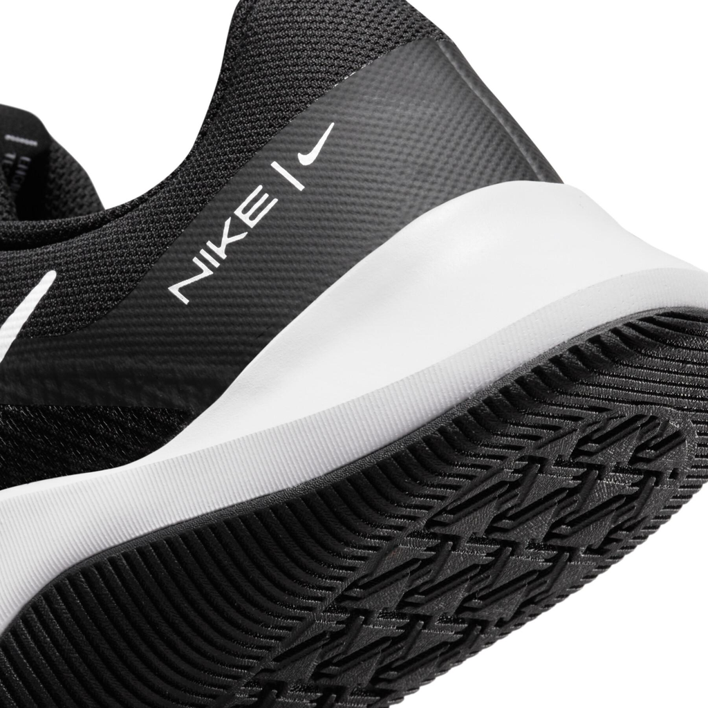 Чоловічі тренування кросівки NIKE MC TRAINER 2 DM0823-003