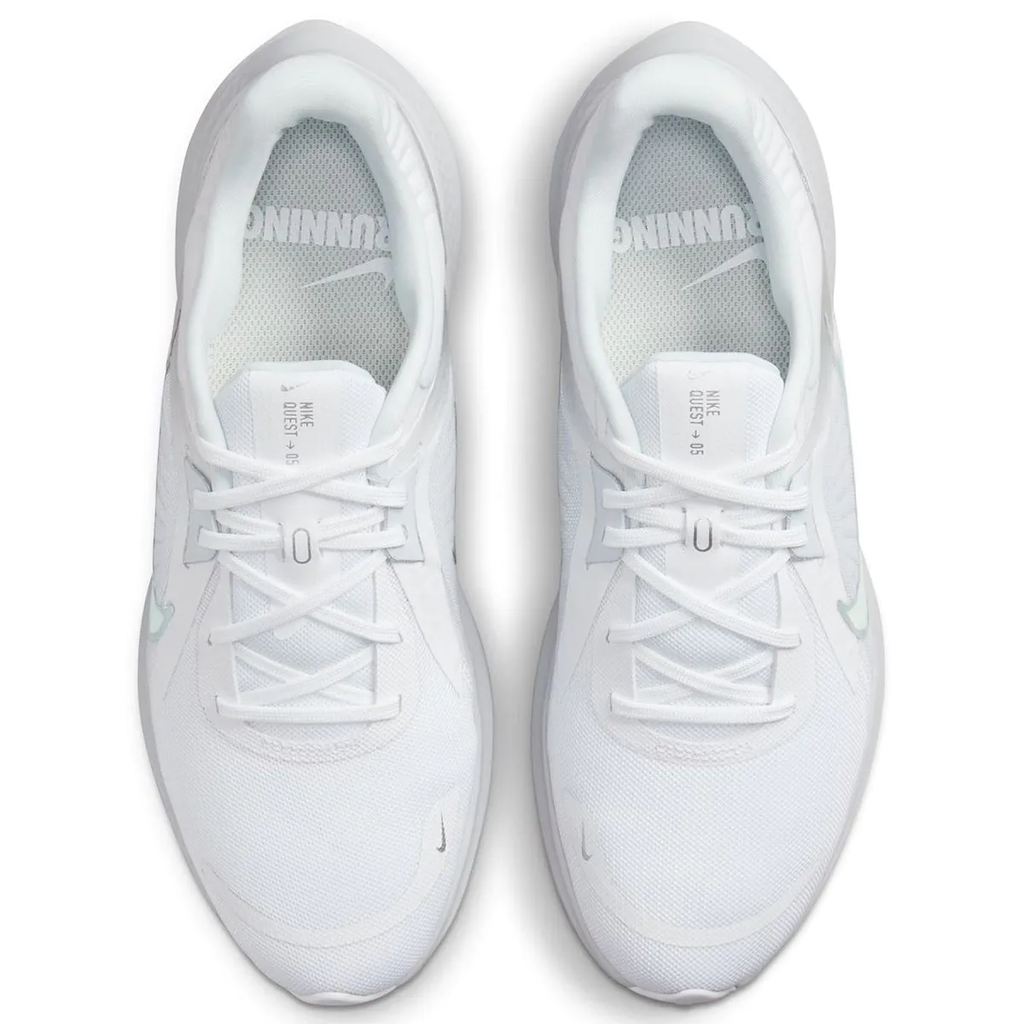 Жіночі бігові кросівки NIKE QUEST 5 DD9291-100