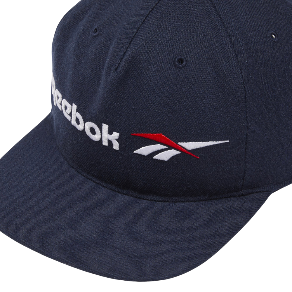 Кепка Reebok CL Vector Flat Peak VECNAV GG6709