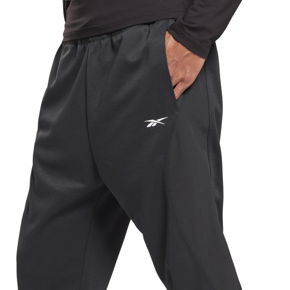 Чоловічі штани Reebok ROAD TRIP KNIT WOVEN GT3257