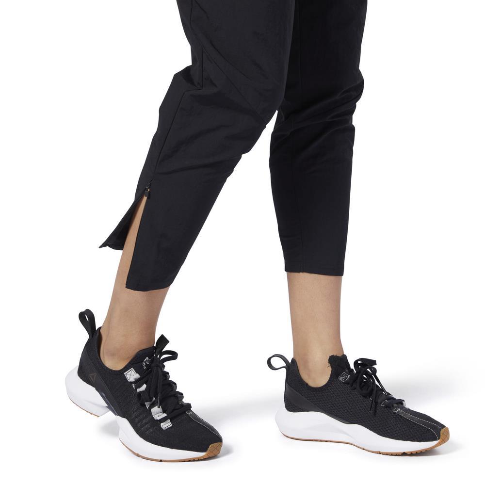 Жіночі спортивні штани Reebok TRAINING SUPPLY WOVEN EC1214