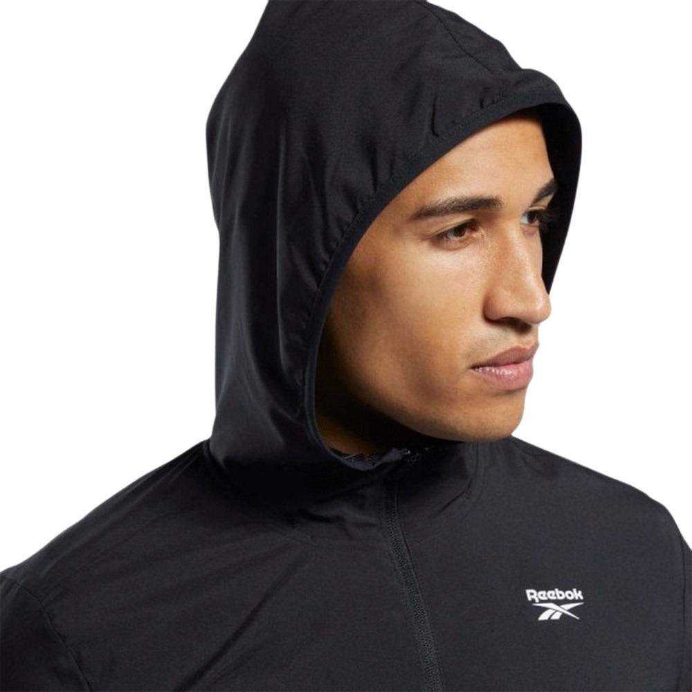 Чоловіча куртка Reebok TRAINING ESSENTIALS FP9172