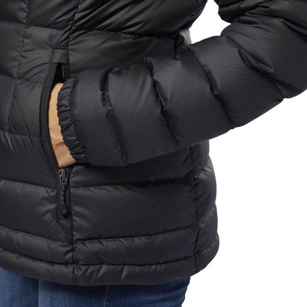 Жіночий пуховик Reebok OUTDOOR. ПУХОВИК OUTDOOR CD7942
