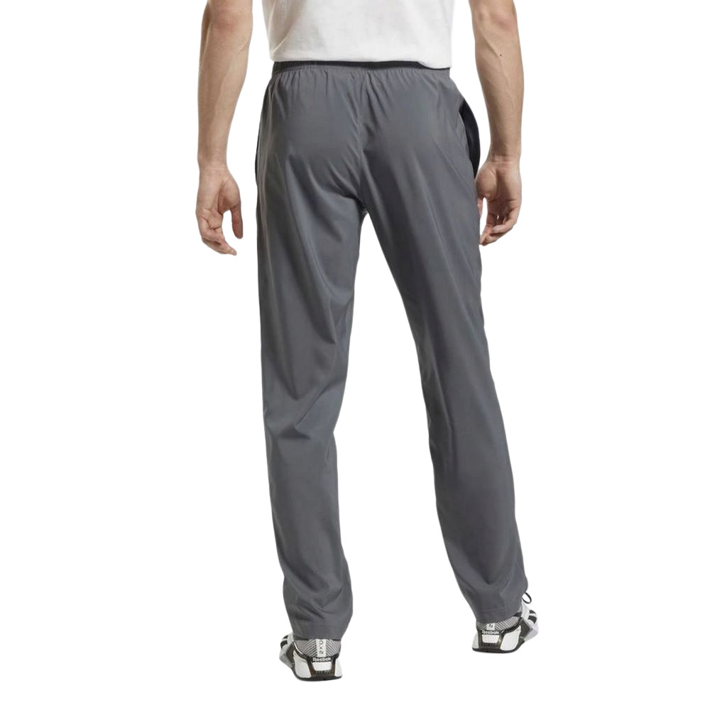 Чоловічі спортивні штани Reebok Training Essentials Woven Unlined Pants FP9169
