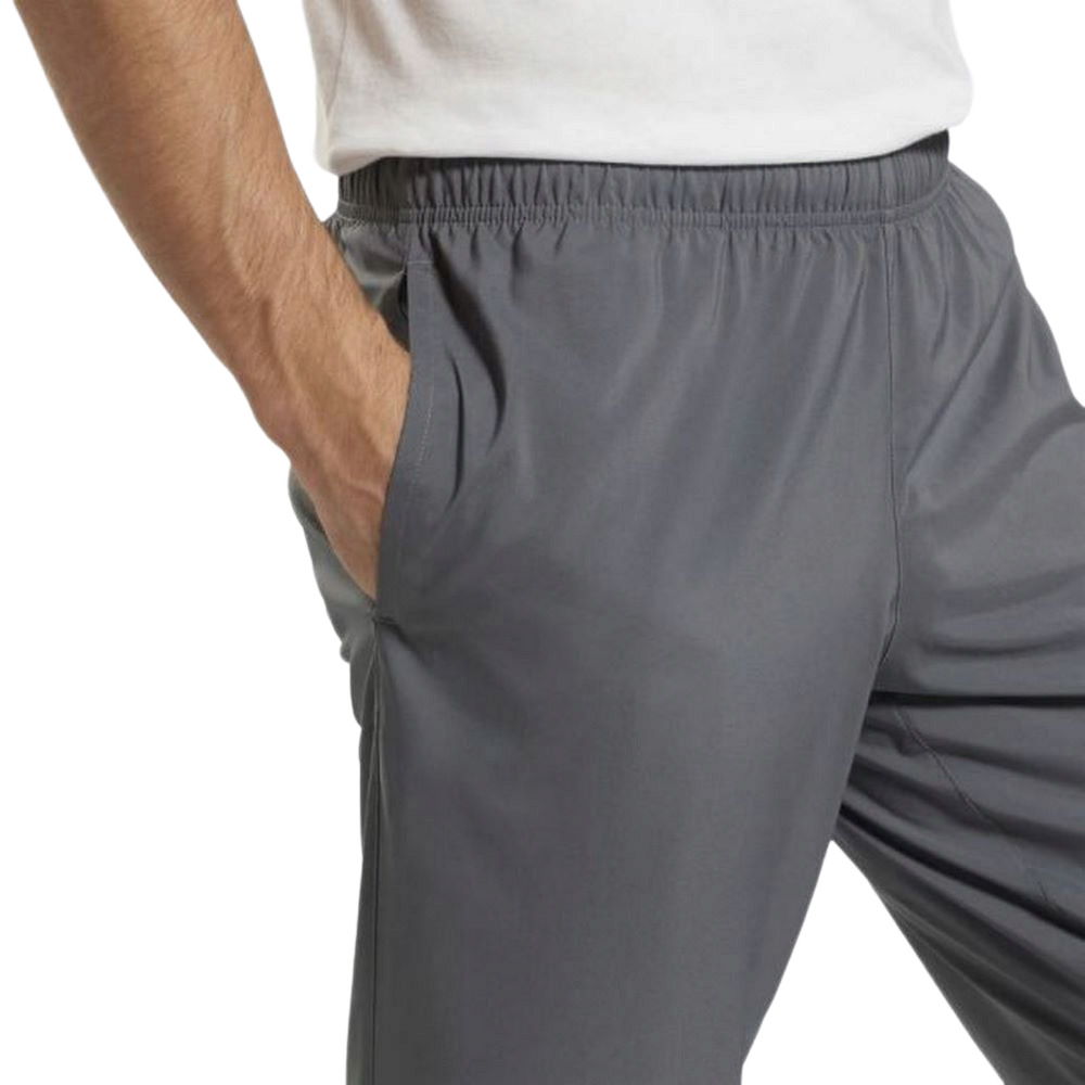 Чоловічі спортивні штани Reebok Training Essentials Woven Unlined Pants FP9169