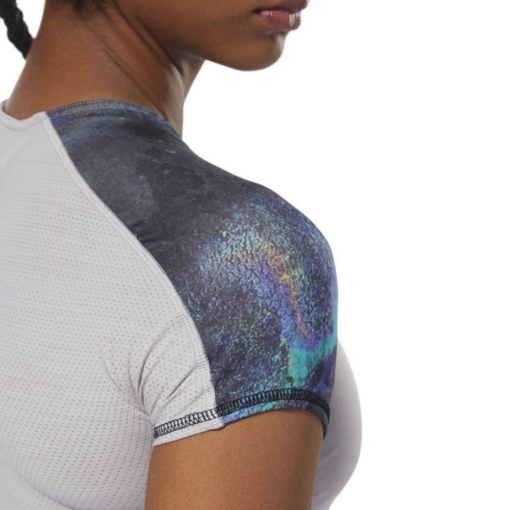 Жіноча футболка Reebok ACTIVCHILL OIL SLICK D93886