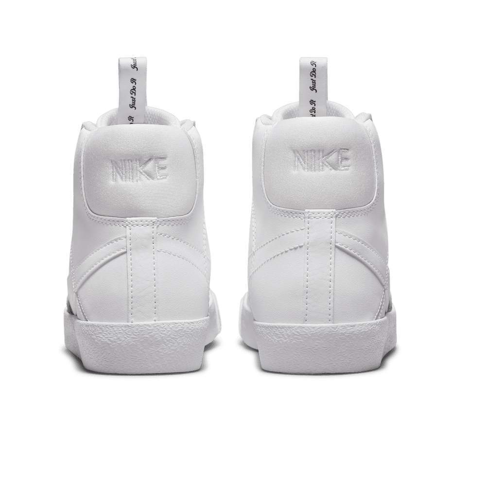 Дитячі повсякденні кросівки NIKE BLAZER MID 77 SE D (GS) DH8640-102