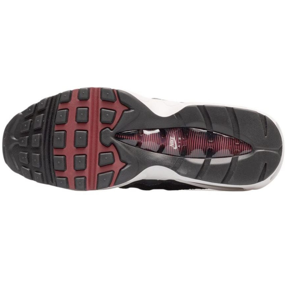 Чоловічі повсякденні кросівки NIKE AIR MAX 95 ESSENTIAL DQ3982-001