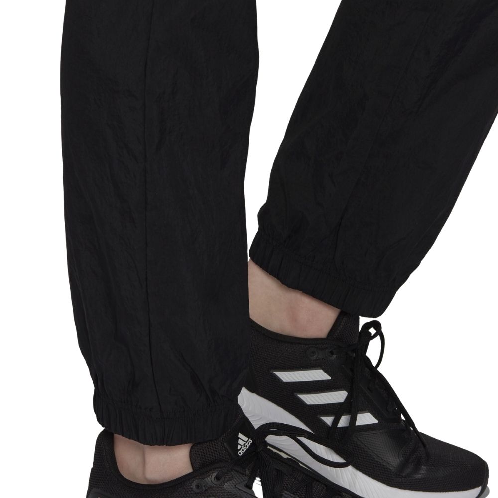 Жіночі спортивні штани Adidas Brand Love Repeat Logo GS1355