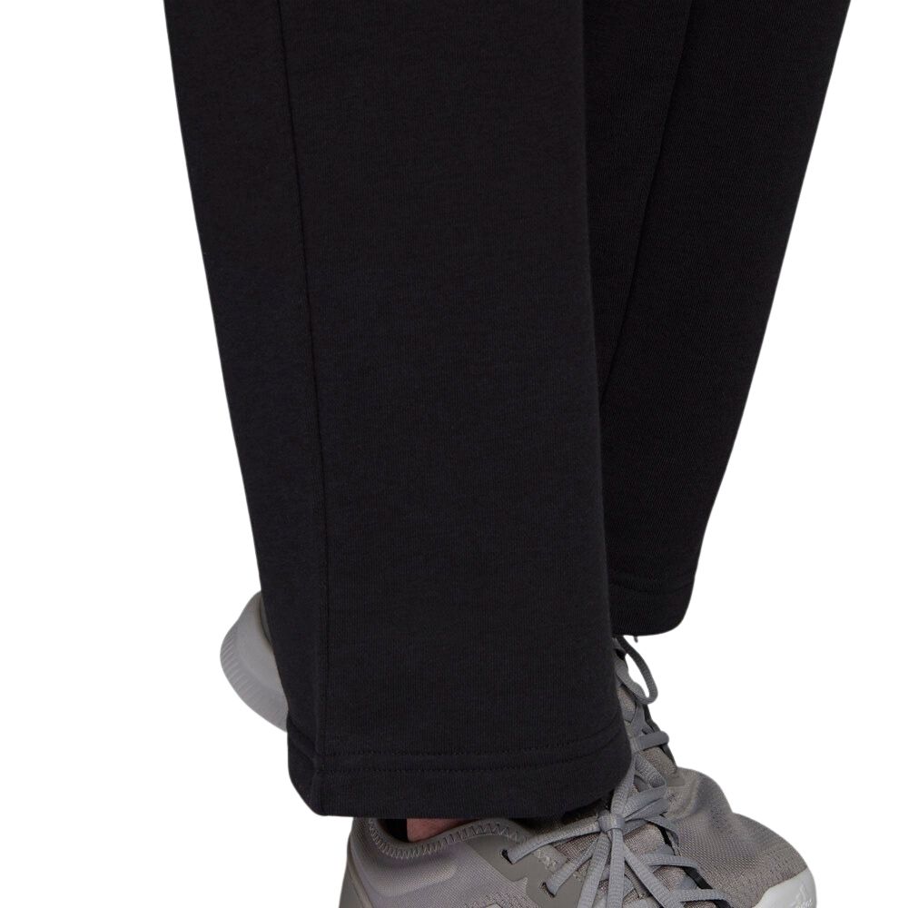 Чоловічі спортивні штани Adidas Essentials GK9273