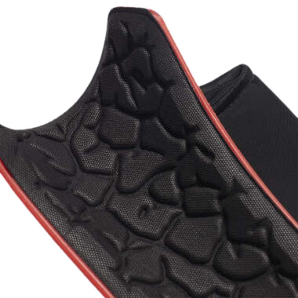 Футбольні щитки Adidas Predator League GR1522
