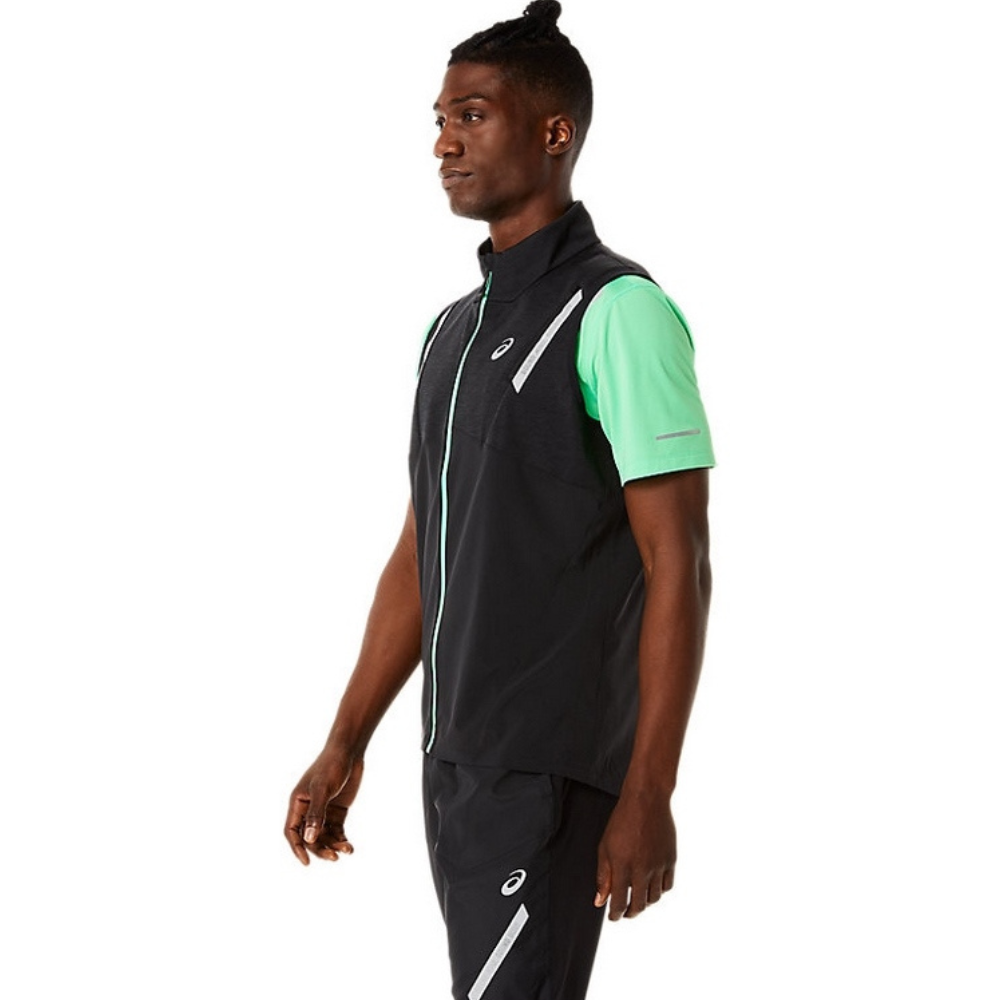 Чоловічий жилет Asics LITE-SHOW VEST 2011C016-002