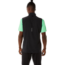 Чоловічий жилет Asics LITE-SHOW VEST 2011C016-002