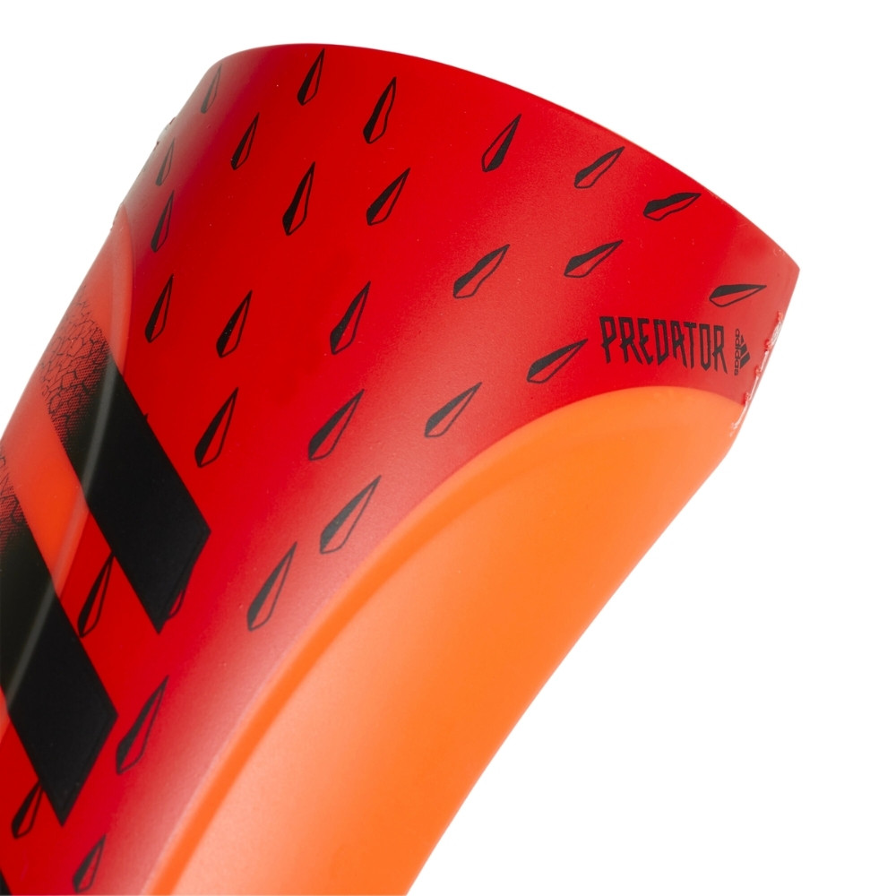 Футбольні щитки Adidas Predator Training GR1520