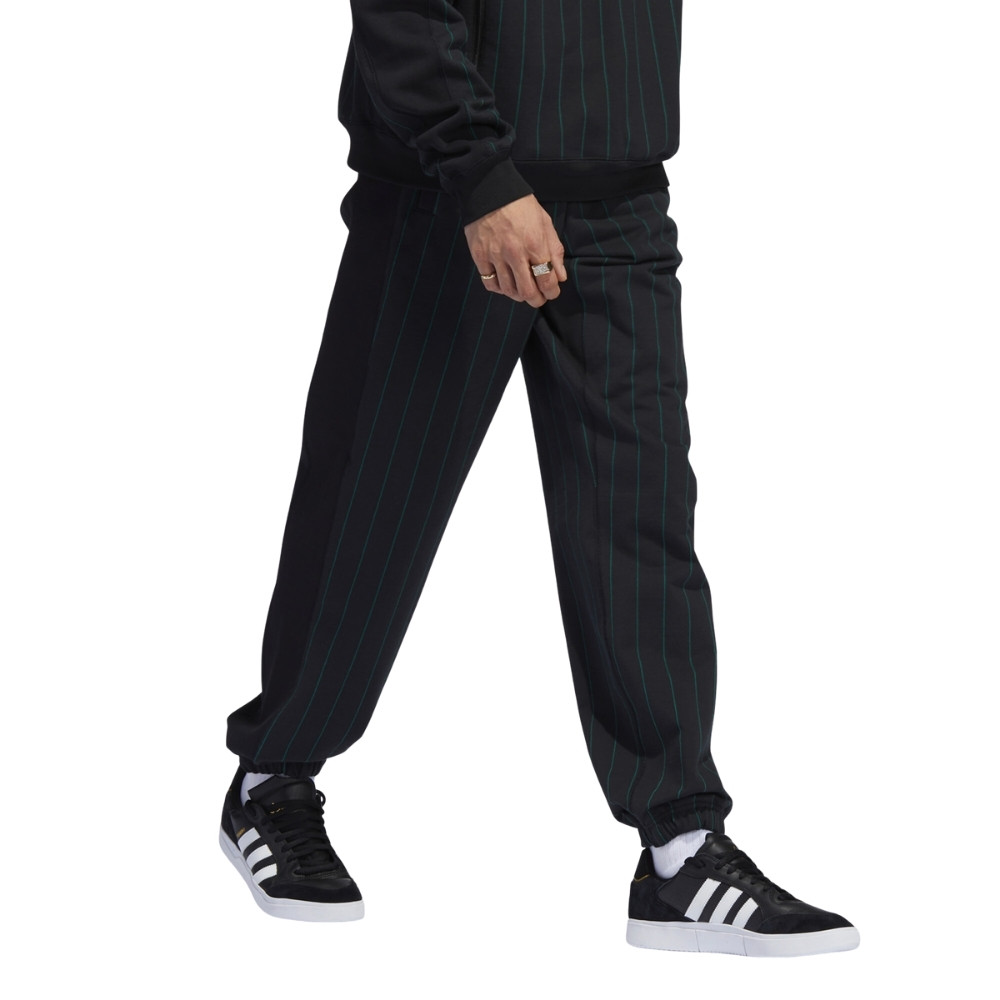 Чоловічі спортивні штани Adidas Tyshawn GR8788