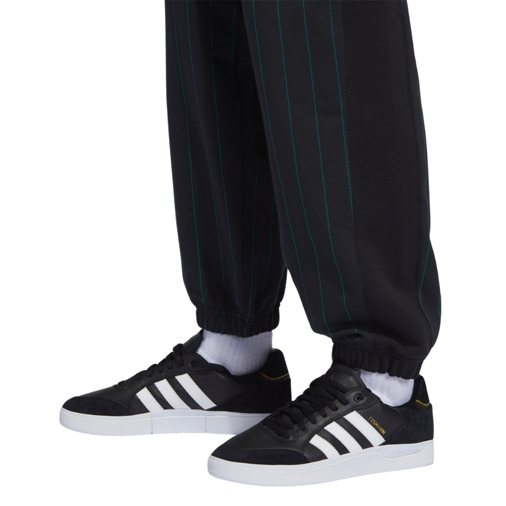 Чоловічі спортивні штани Adidas Tyshawn GR8788