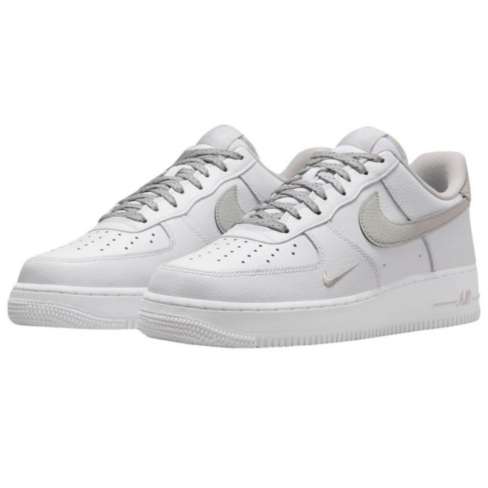 Чоловічі повсякденні кросівки NIKE AIR FORCE 1 07 FV0388-100