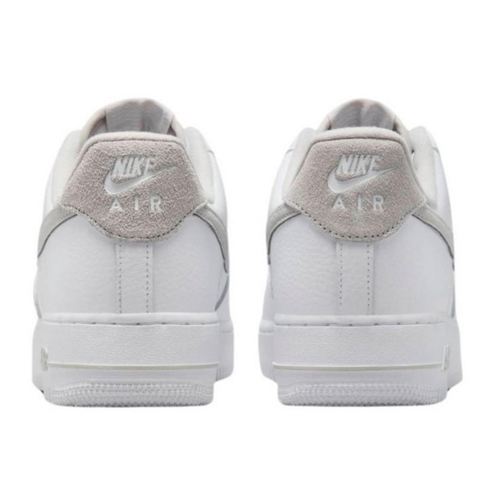 Чоловічі повсякденні кросівки NIKE AIR FORCE 1 07 FV0388-100