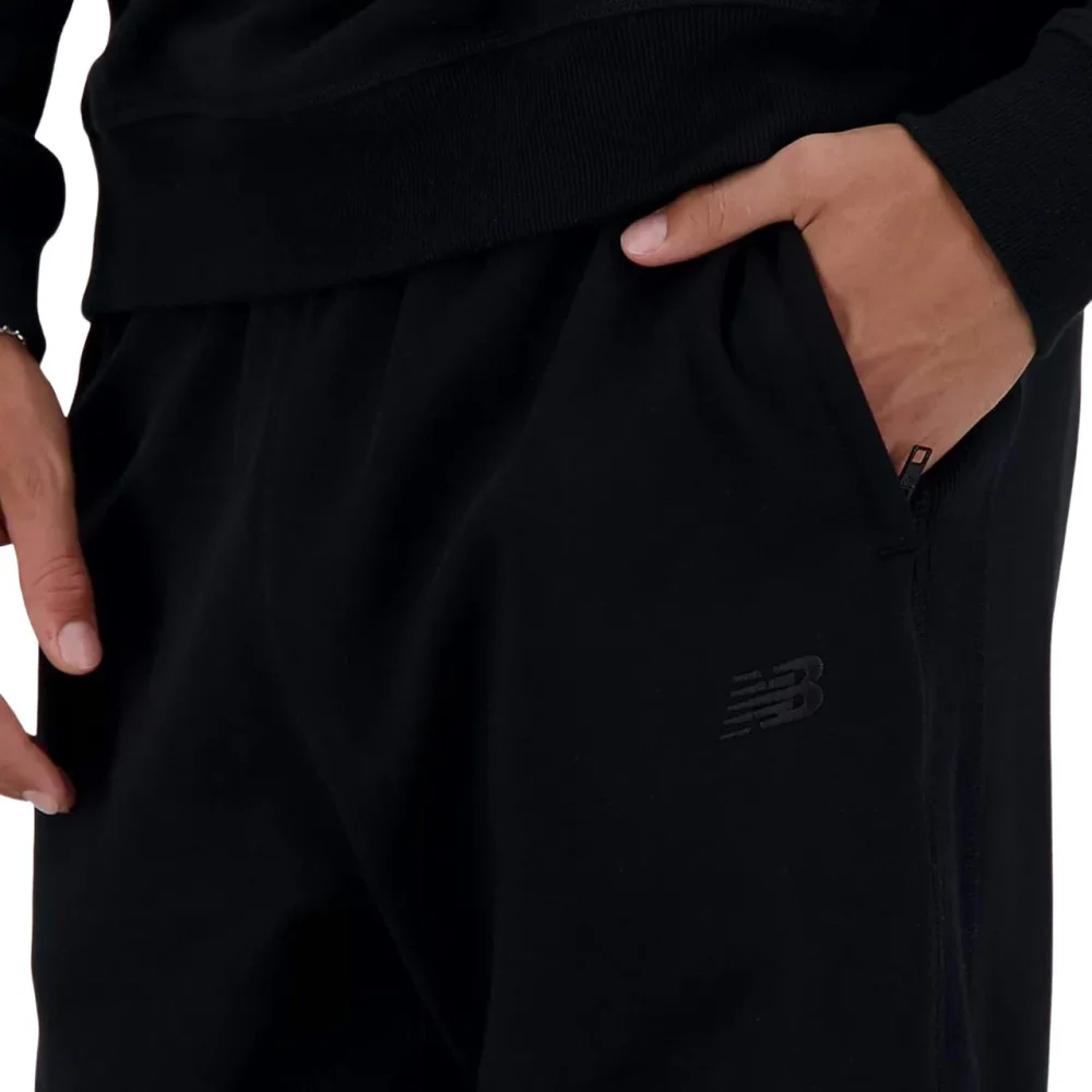 Чоловічі спортивні штани New Balance Athletics MP41508BK