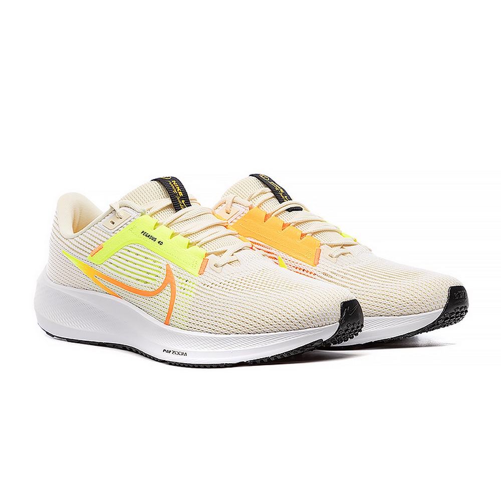 Чоловічі кросівки бігові Nike Pegasus 40 DV3853-101 DV3853-101