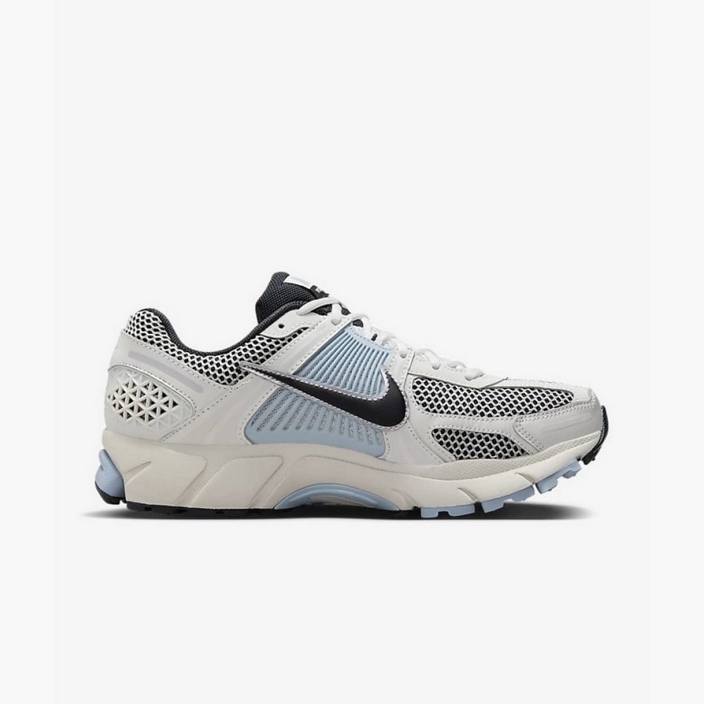 Жіночі кросівки Nike W ZOOM VOMERO 5 FQ7079-001