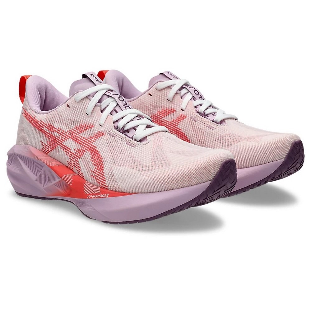 Жіночі бігові кросівки Asics NOVABLAST 5 1012B765-101