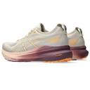 Жіночі бігові кросівки Asics GEL-KAYANO 31 1012B670-250