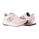 Жіночі кросівки New Balance FF VONGO V5 WVNGOCP5