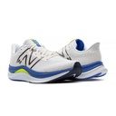 Чоловічі кросівки New Balance FuelCell Propel v4 MFCPRCW4