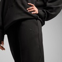 Жіночі штани Puma HER Comfort High-Waist Sweatpants 685667-01