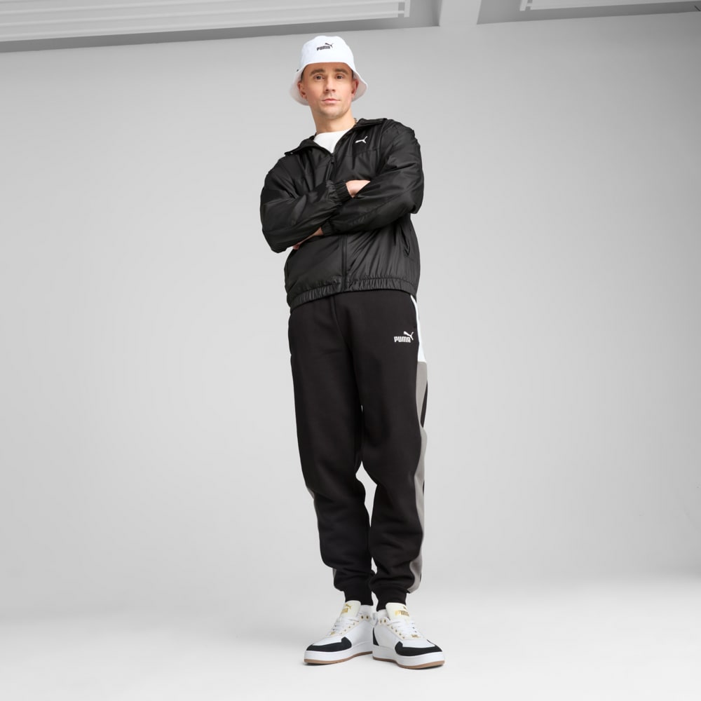 Чоловіча вітрівка Puma Essentials Relaxed Windbreaker 684626-01