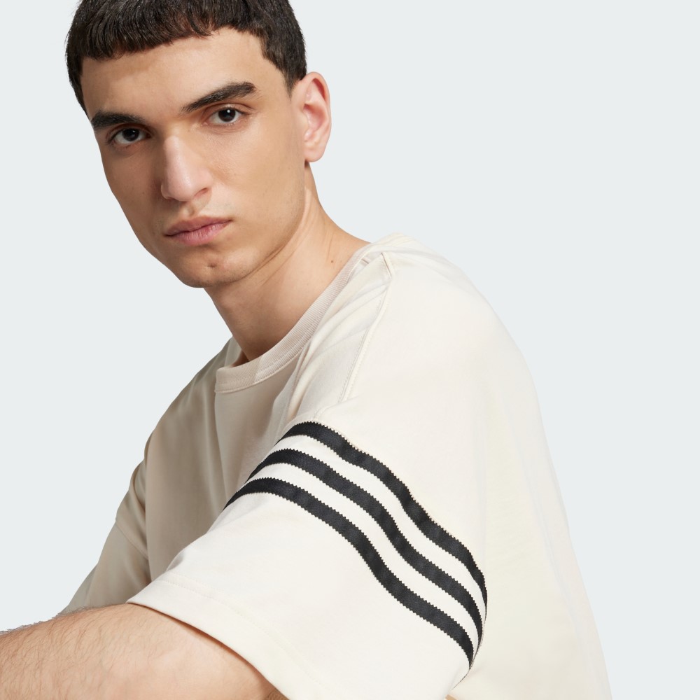 Чоловіча футболка Adidas Neuclassics Originals JC9933