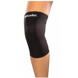 Фиксатор колена с закрытой чашечкой Mueller Knee Sleeve 424